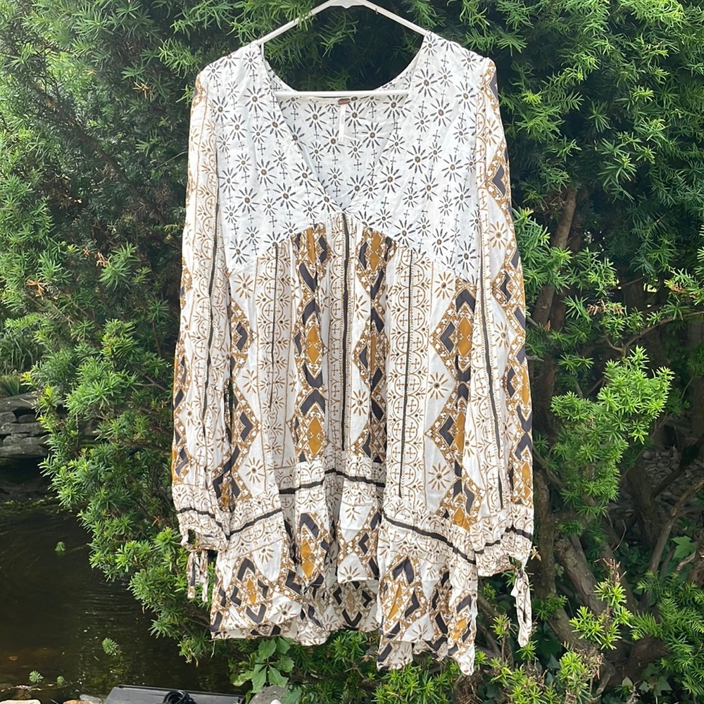 Flowered, Flowy CP Shades Blouse